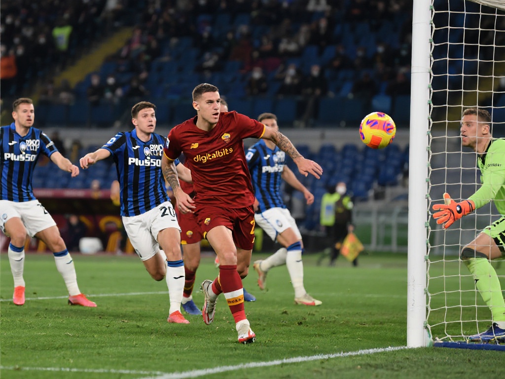 尤其是与泰 尤其是与泰